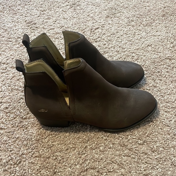 JBU Ankle Booties | Size 8 | Like new | Water Resistant | Memory Foam - Picture 2 of 3